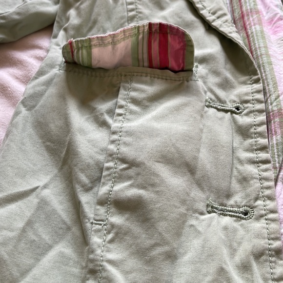 Gap Trench Coat. Light Green size 3 - Picture 2 of 11